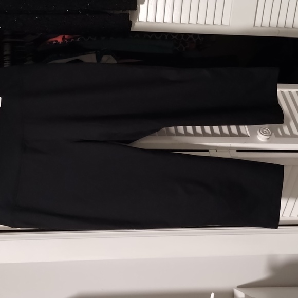 Active Crop yoga pants - Picture 1 of 8